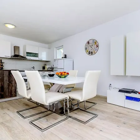 House Ivana * Vinišće